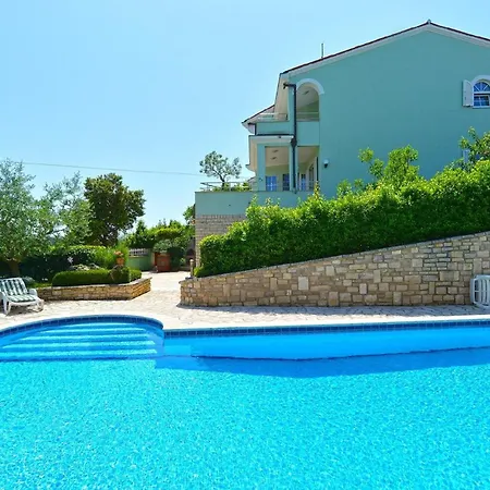 Fuer 8 Personen Ca 115 Qm In Pula, Istrien Istrische Riviera Apartment Pula